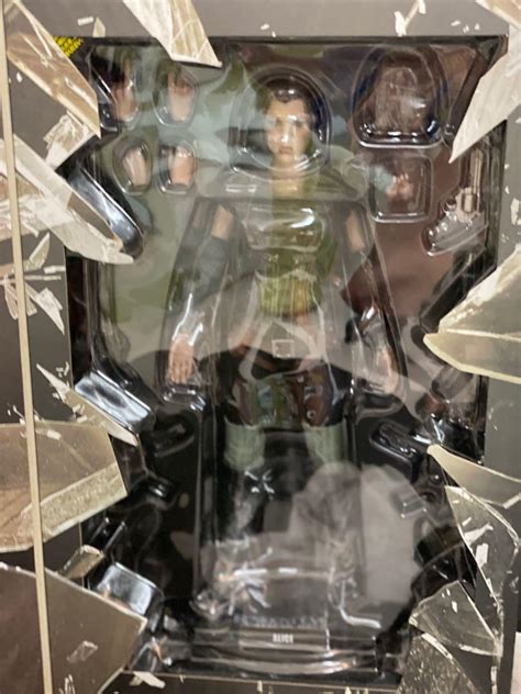 Hot Toys Mms Alice Resident Evil Afterlife Hobbies Toys Toys