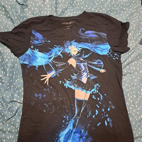 Hatsune Miku Shirt From Hot Topic Size Xl Womens Depop