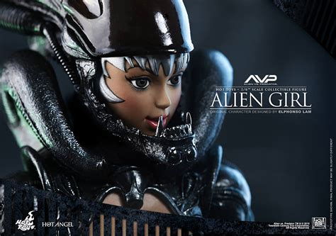 Hot Toys Alien Girl