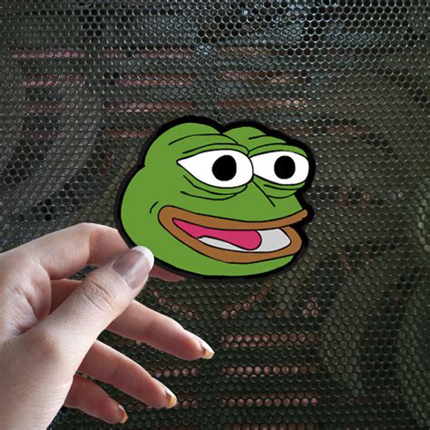 Sticker Decal Vinyl Tahan Air Meme Pepe Kodok Hijau Frog Lazada Indonesia