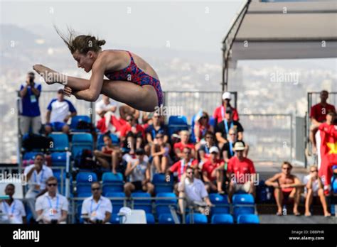 Hot Sexy Hannah Starling Bikini Pics