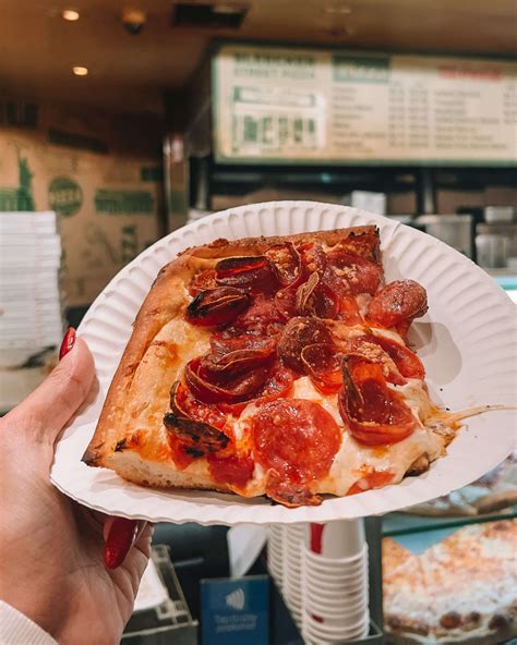 Where to find the best pizza in NYC - Diana Miaus