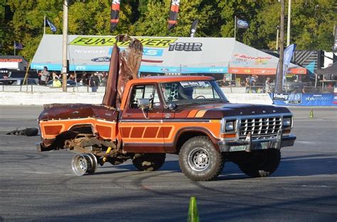 700 HP Godzilla Mutilates Tire And Rips Apart A 43 Year Old F150 With