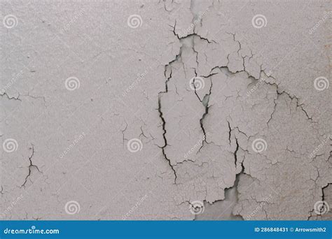 how to fix wall with paint peeled off