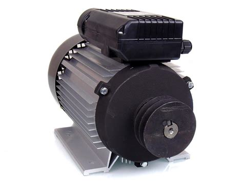 Купить ДВИГАТЕЛЬ 230в 3кВт 2850р +КОЛЕСА электрический 1 фаза: отзывы ...