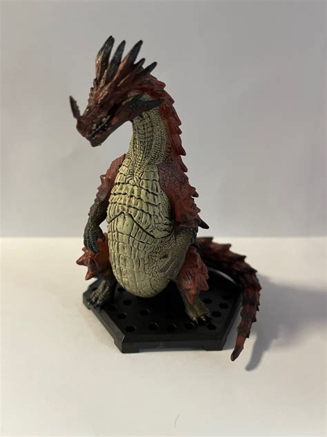 二手 無盒 近全新 CFB 老山龍 古龍 Capcom Figure Builder Monster Hunter Standard