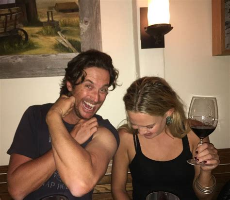 Oliver Hudson Tags Sister Kate In Nude Hiking Photo On Valentine S Day