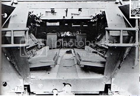 Axis WWII Discussion Group: Sd.Kfz.251 A/B interior question