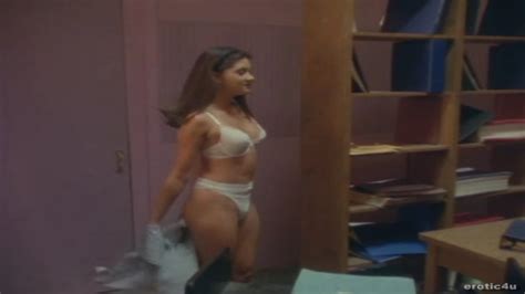 Naked Stephanie Swift In Butterscotch