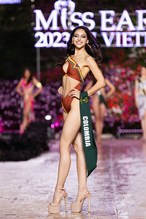 D N Th Sinh Miss Earth S I M L T V I Ph N Thi Bikini C C N Ng B Ng Tu I Tr Online