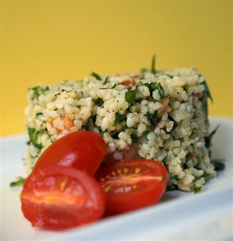 Fresh and Flavorful: How to Make the Perfect Tabbouleh Salad - Global ...