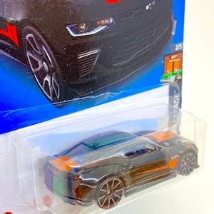 18 Camaro SS Hot Wheels HW Dream Garage 2024 2 5 32 250 Etsy