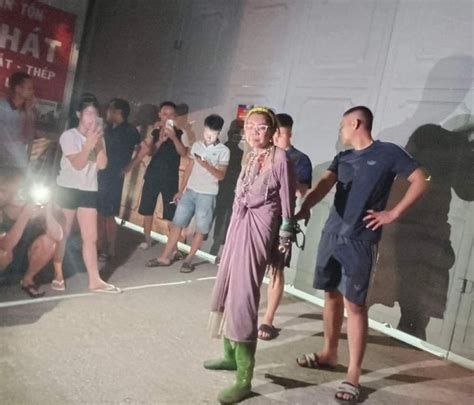 Hot Girl Bella B T M Gi V Tr M C P Xe M Y B O C Ng An Nh N D N I N T