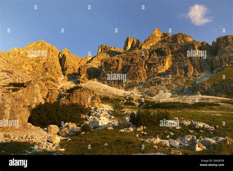 Rifugio Duca Daosta Hi Res Stock Photography And Images Alamy