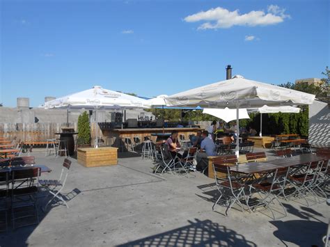 Berry Park Brooklyn NY events bring the local community together 17