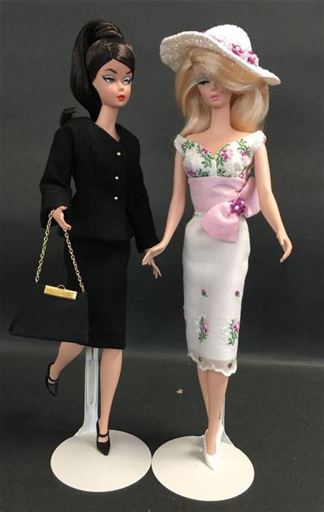 Lot SILKSTONE BARBIES INCLUDING LINGERIE WITH BENDABLE KNEES ELBOWS AND WRISTS REDRESSED