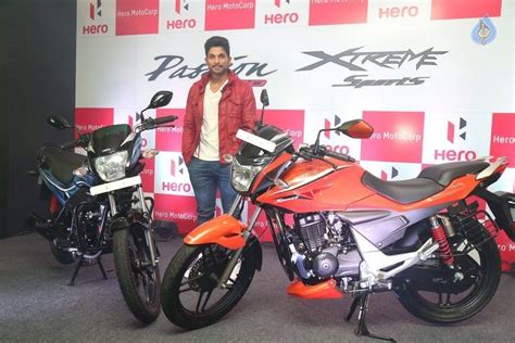 Allu Arjun Launches Hero Motocorp Bikes - Photo 30 of 42