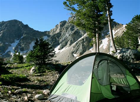 Camping in Wyoming | Campgrounds and Dispersed Campsites in WY