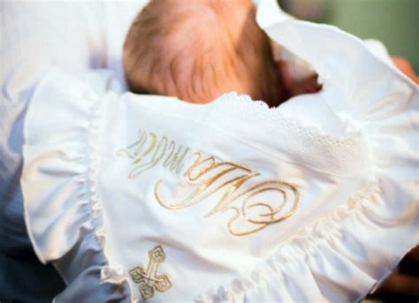 Что дарят на крестины: что подарить девочке и мальчику от крестных и гостей