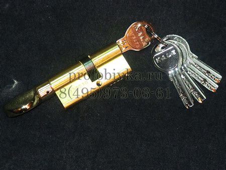 Установка замков, врезка и замена замков, обивка дверей