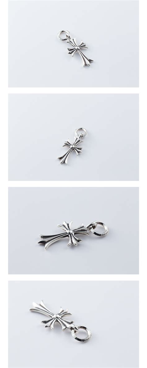 한스룸 크롬하츠 타이니 크로스 참 | Hansroom x Chrome Hearts | KREAM