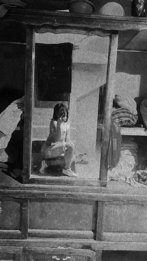 Nudes Frente Al Espejo Latina Desnuda En Medias Fotos Porno De Jovencitas Porninfiltrados
