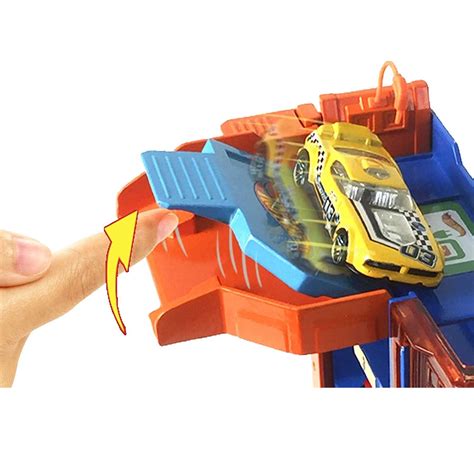 Игровой набор Хот Вилс Крытая парковка Hot Wheels City Downtown Parking Garage Playset