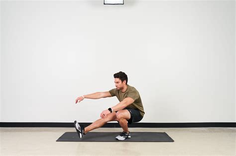 How to Do A Pistol Squat - Form, Benefits and Progression