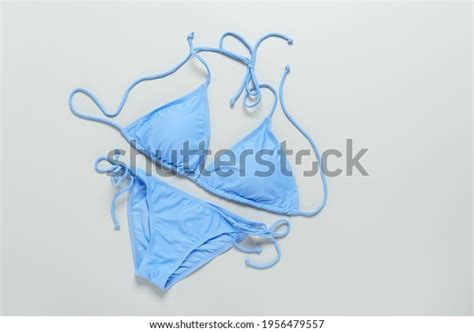 Afbeeldingen Voor Pastel Bikini Afbeeldingen Stockfotos En Vectoren Shutterstock