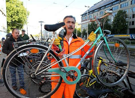 Hier werden Münchens Schrott Radl eingesammelt Abendzeitung München