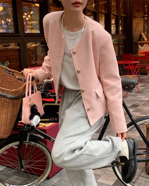 Quần nỉ thể thao bỗng trở thành hot item của các cô gái Hàn