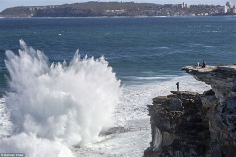Man Stands Naked On A Cliff As Waves Batter The Headland In Sydney Daily Mail Online