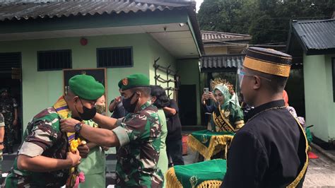 Tari Paddupa Bosara Binaan Disporapar Parepare Sambut Dandim Baru Kodim