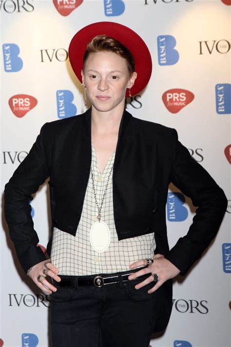 Hot Sexy Elly Jackson Bikini Pics