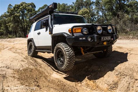 79 series Landcruiser V8 Turbo Diesel Dual cab Ute Review.