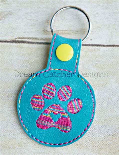 In The Hoop Paw Print Key Fob Keychain Felt Embroidery Design The