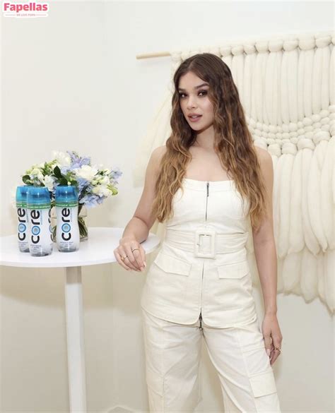 Hailee Steinfeld Aka Haileesteinfeld Aka Https Nude Leaks Patreon Fapellas