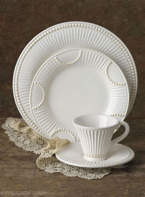 Pin by Kari Emmons Michaud on KariDesign | Dinnerware tableware ...
