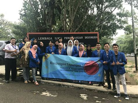 Kunjungan Study Lapangan Mahasiswa Farmasi Universitas Esa Unggul Di