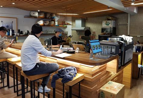 Apple Museum Cafe - First Stop for Apple Enthusiasts - Taipei Travel Geek