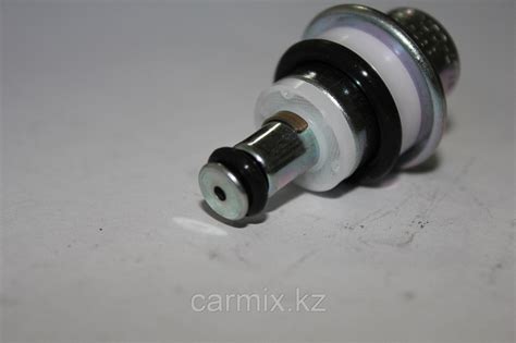 23280-21010 Регулятор давления топлива COROLLA ZRE142,ZRE151, CAMRY ...