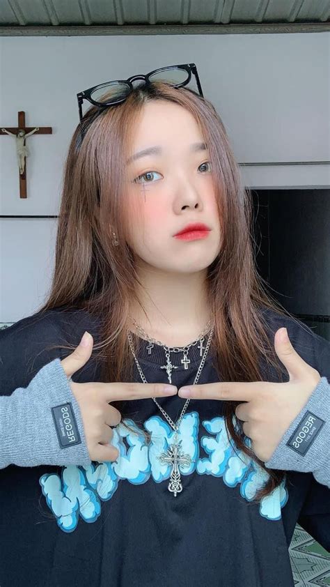 Ngắm vẻ đẹp ngọt ngào của cô nàng hot TikToker ThuxBao Báo Tri thức và Cuộc sống TIN TỨC PHỔ