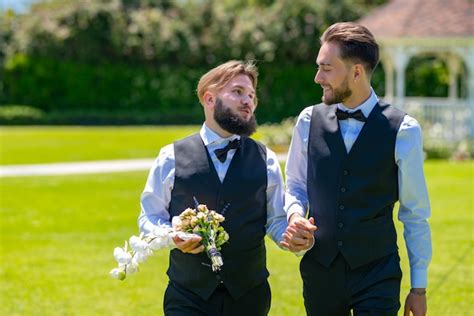 Mariage Gay Mariage De Couple Gay Vacances Festivals Et événements Concept Lgbt Couple De
