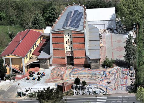 Самая большая в мире мозаика находится в Италии. Тоскана. Италия