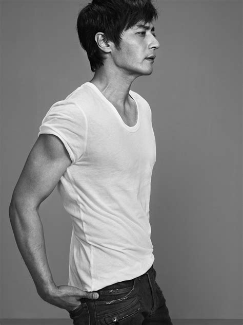 ông chú hot nhất màn ảnh Hàn Đẹp thế này có là chú thì vẫn muốn gọi oppa nhé