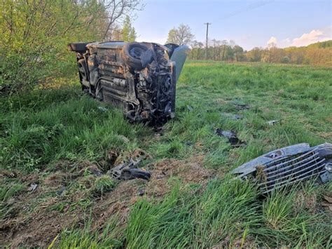 Wypadek w miejscowości Grudna Górna Pijany 28 latek zjechał z drogi