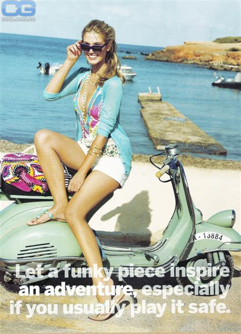 Delta Goodrem Nude Pictures Photos Playboy Naked Topless Fappening