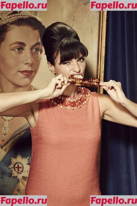 Leaks Nude Gizzi Erskine Onlyfans Photo Gallery Camsoda Love