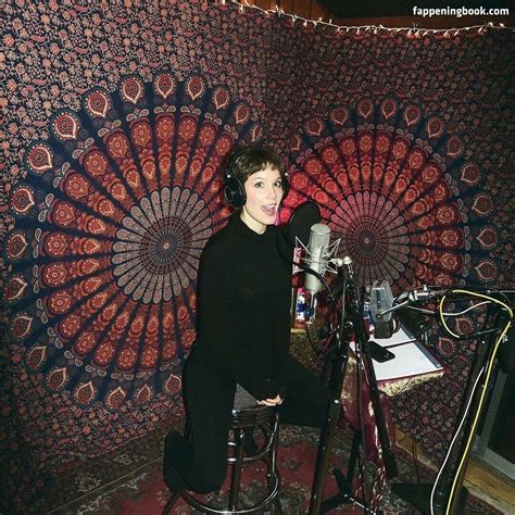 Halsey Nude OnlyFans Leaks Fappening FappeningBook