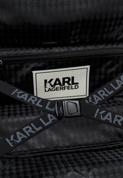 Дорожная сумка женская Karl Lagerfeld 235W3014 купить за 29480 руб.